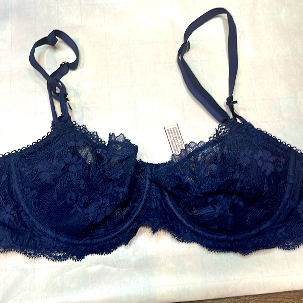 Victoria’s Secret dream angels push-up without padding size 34C